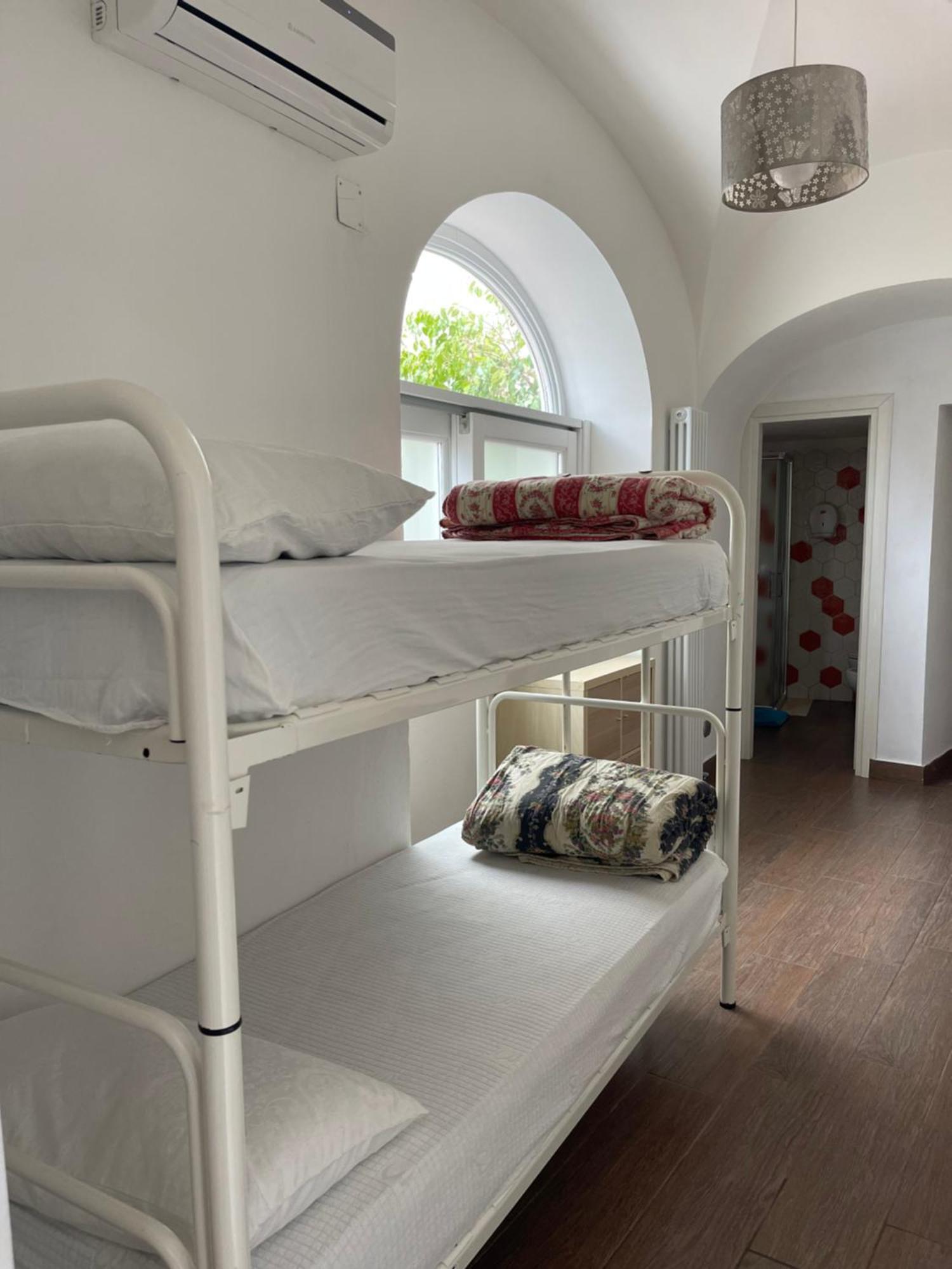 Hostel Brikette Позитано Екстериор снимка